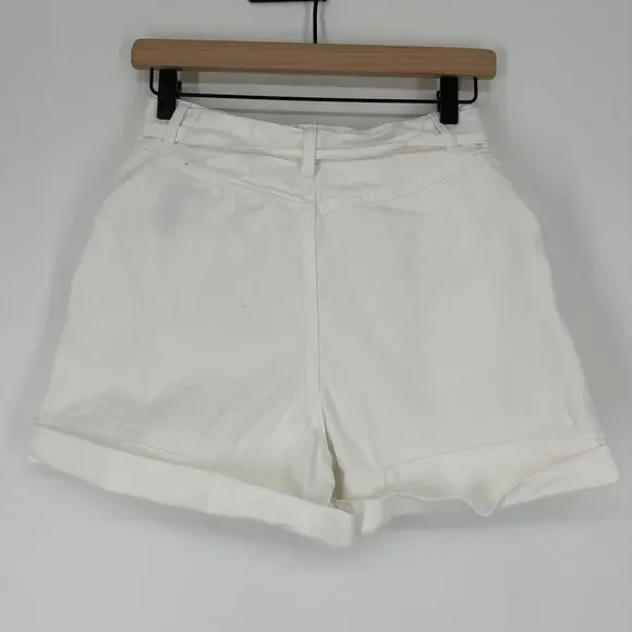 VERO MODA Loose fit Pleat Front Evelyn Tie Belt White Shorts Women XS - Picture 3 of 7